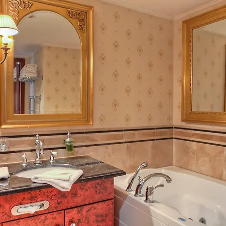 Seetelhotel Ahlbecker Hof Elegante Traditionshotel & Ruhiger Rueckzugsort An Der Ostsee Херингсдорф